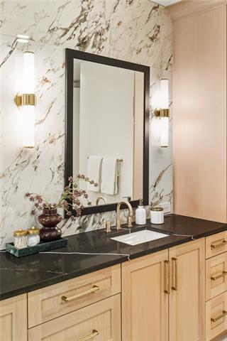 Building Photo - 1530 Meeting St