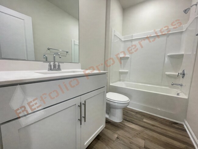 Building Photo - 127 Tourmaline Hl Dr