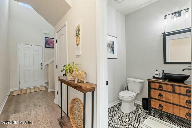 Building Photo - 184 Logrono Ct