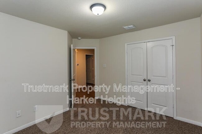 Building Photo - 3050 Dade Loop