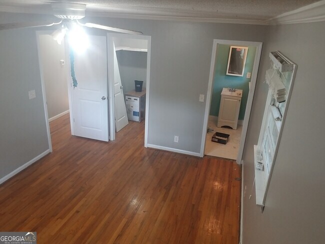 Building Photo - 835 Shannon Cir NE