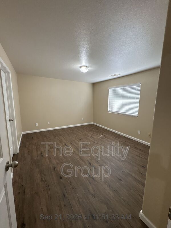 Building Photo - 2322 N Vickie Ct
