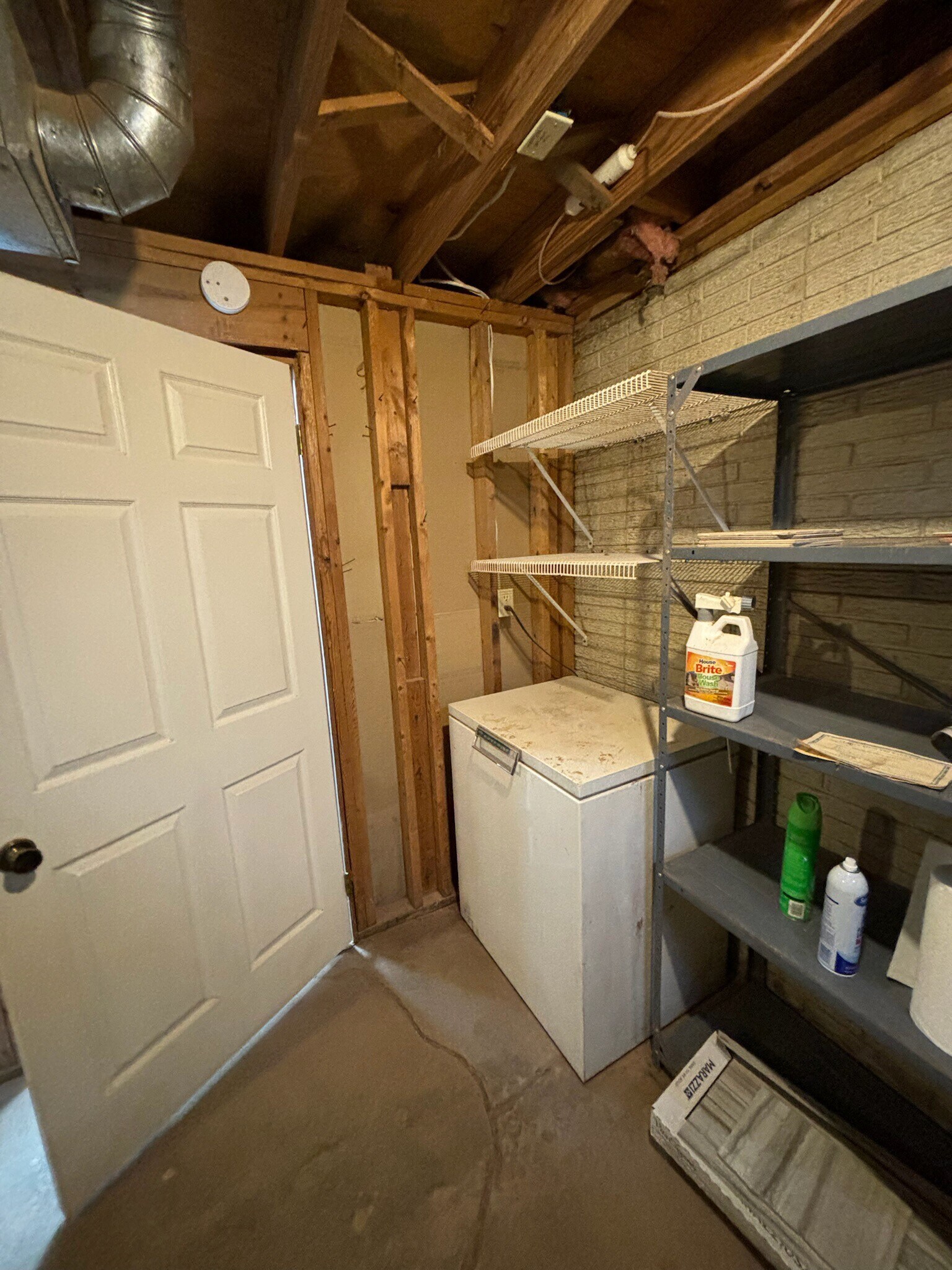 Building Photo - 6318 Bannister Dr