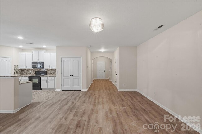 Building Photo - 8422 Candlenut Ln