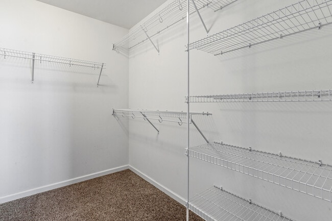 Building Photo - 775 Southwind Dr