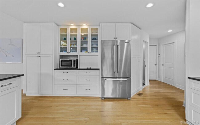 Building Photo - 58 Bayfield Ln