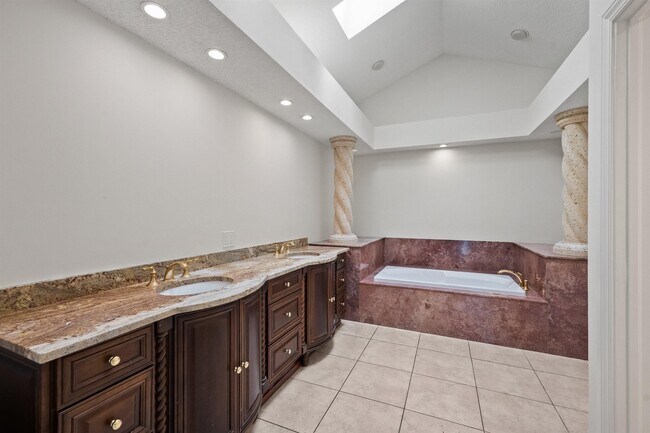 Building Photo - 2055 Regents Blvd