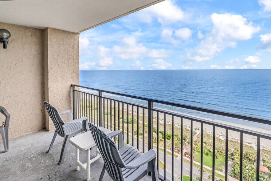 Building Photo - 5556 N Ocean Blvd