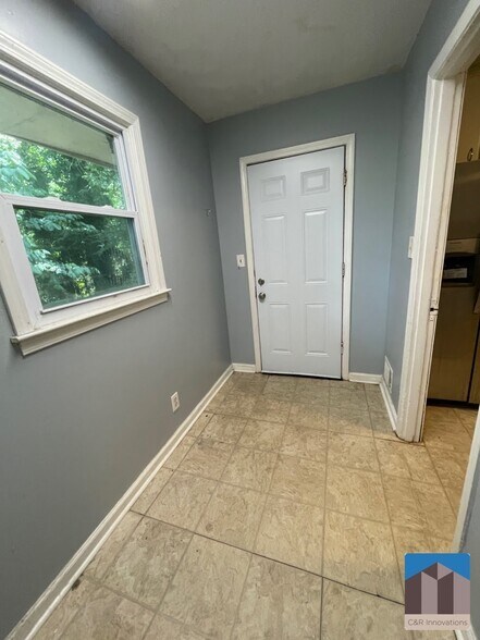 Building Photo - 5566 Rock Garden Ct NW