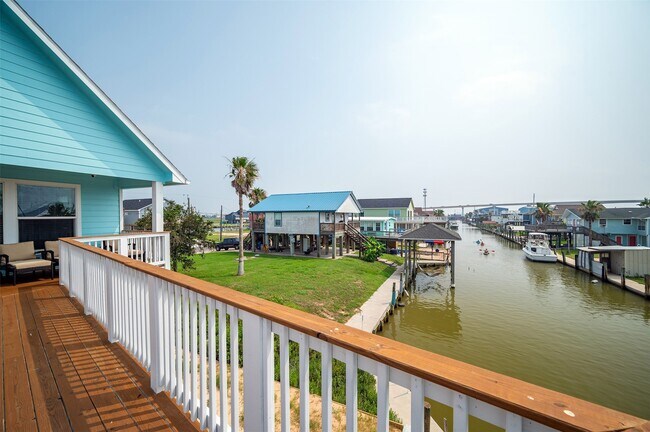 Building Photo - 413 Pompano Ln