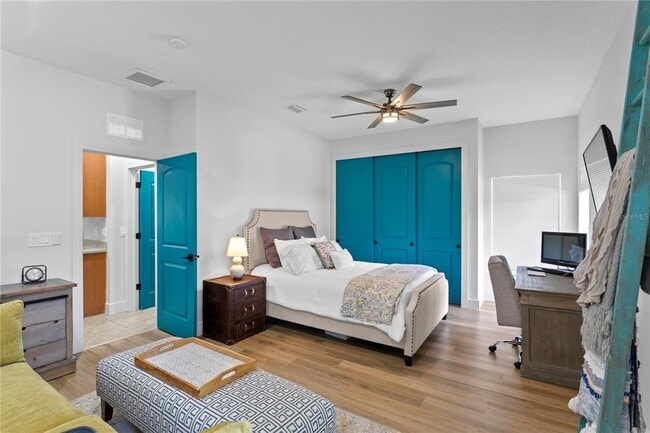 Building Photo - 2107 Branch Hill St