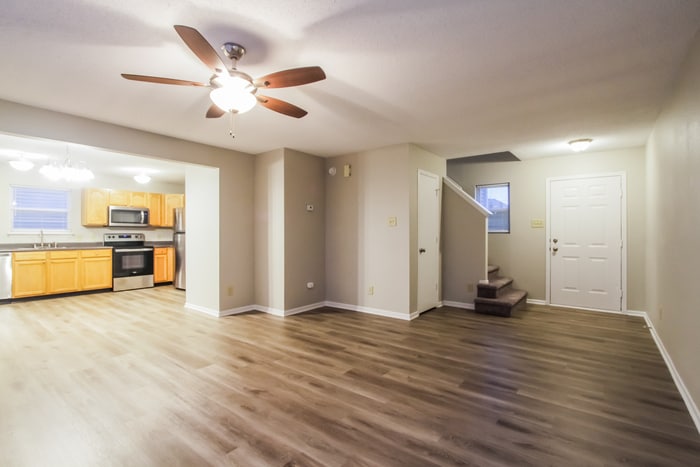 Building Photo - 824 Olmsted Dr