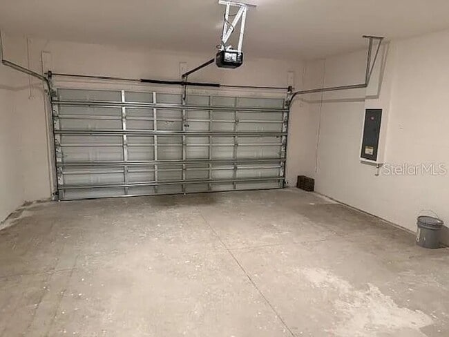 Building Photo - 5281 Gillot Blvd