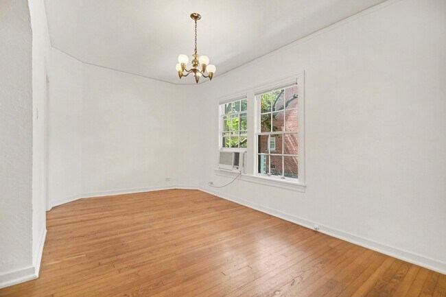 Building Photo - 4408 Yoakum Blvd
