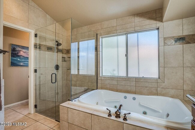 Building Photo - 10769 N Eagle Eye Pl
