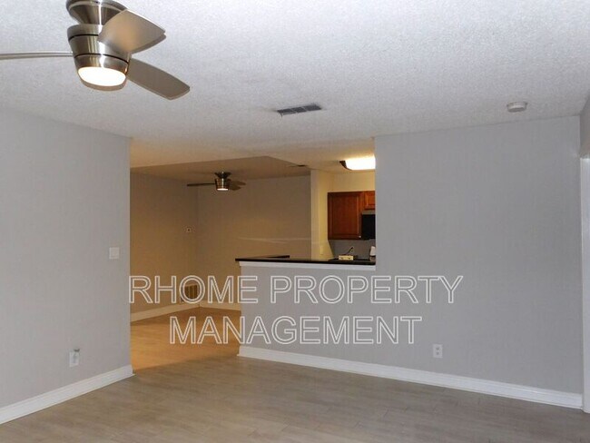 Building Photo - 3110 Santa Fe Pkwy