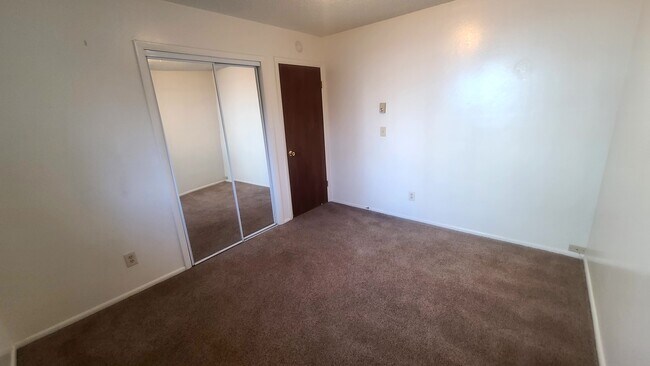 Building Photo - 945 Buchanan Ave