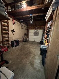 Building Photo - 125 E 35th Pl