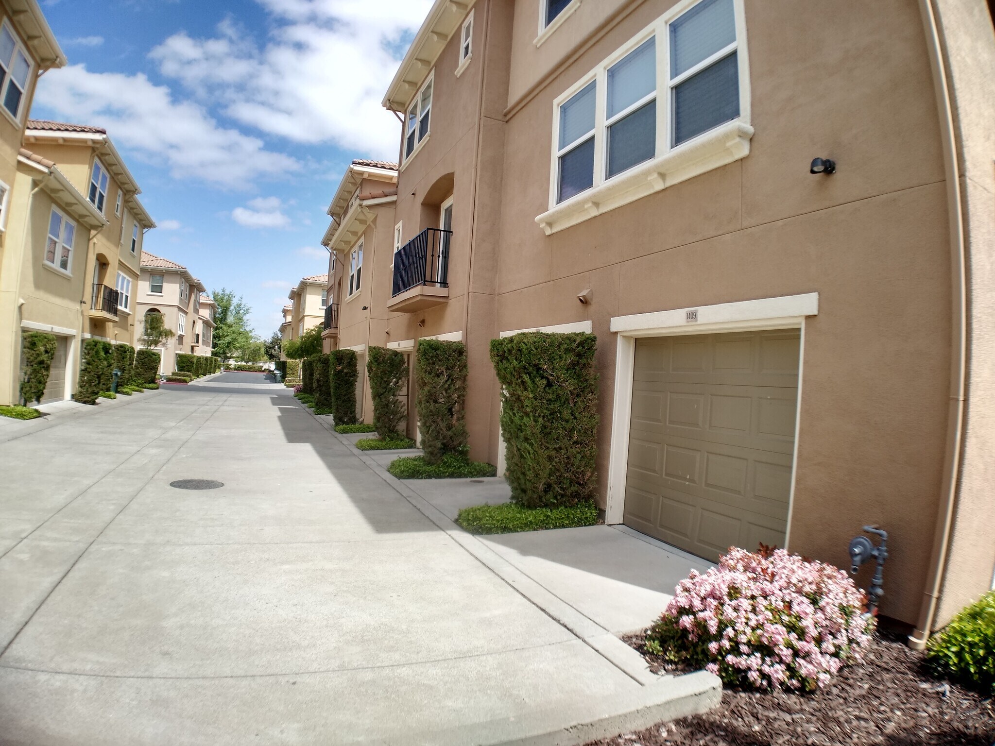 Building Photo - 4800 Westlake Pky