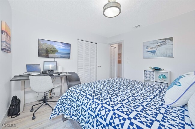 Building Photo - 17655 Village Inlet Ct