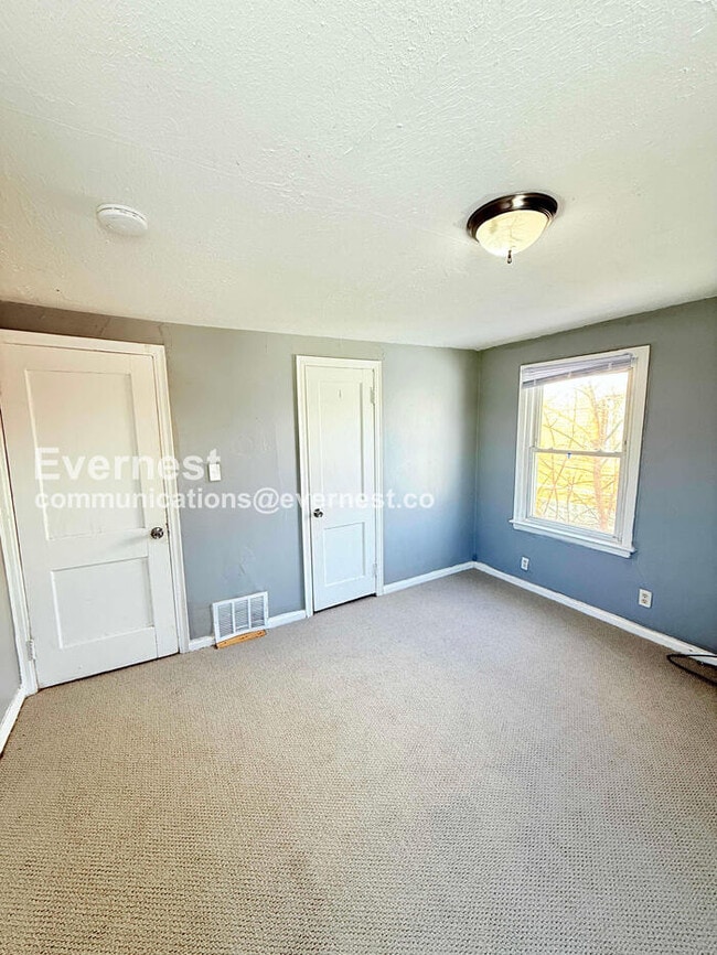 Building Photo - 12131 Schaefer Hwy