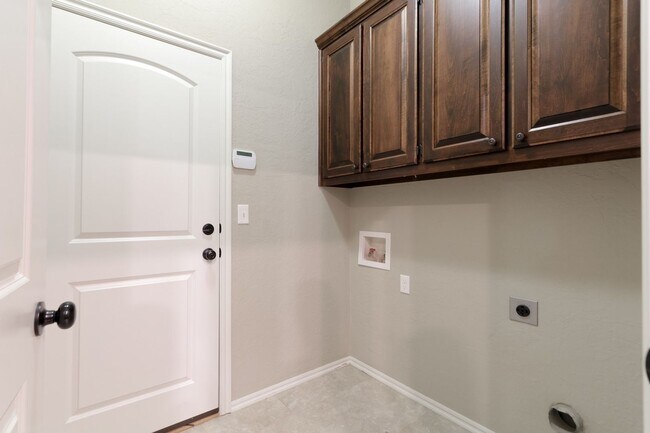 Building Photo - 308 Stoneridge Dr