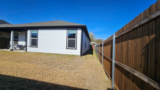 Building Photo - New Home For Rent!