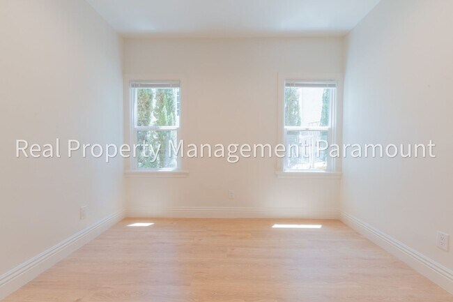Building Photo - Beautiful Newly Renovated 3-Bedroom Home in a Prime Location