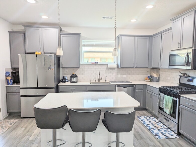 Building Photo - 12815 Gilliland Ln