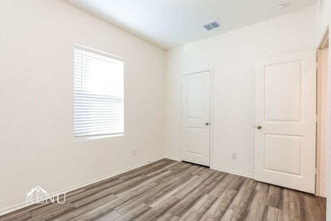 Building Photo - 5111 Firefly Hls