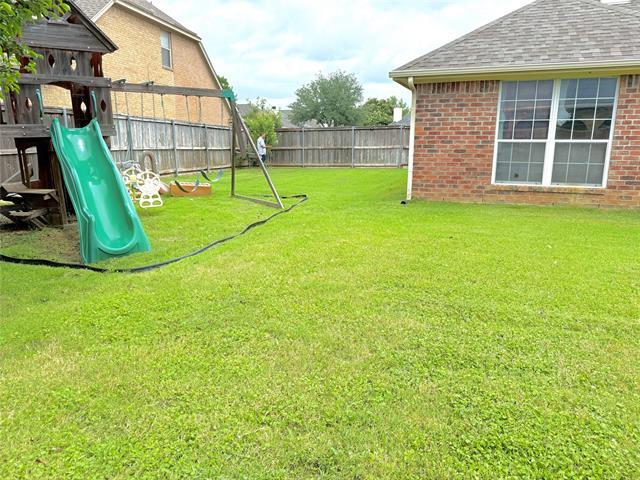 Building Photo - 8364 Fall Crest Dr