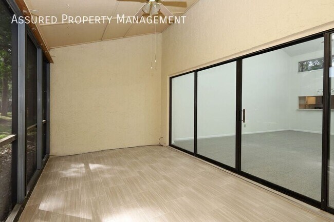 Building Photo - 301 Dryberry Way