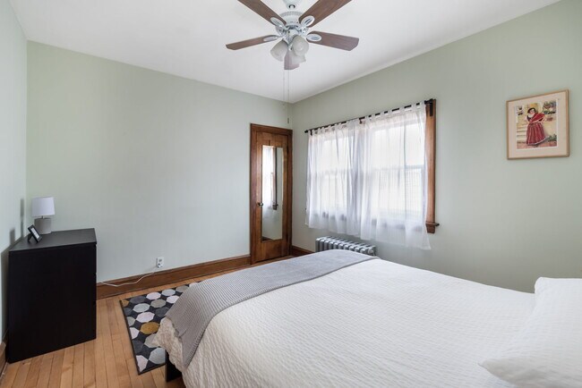 Bedroom - 1314 East Ave