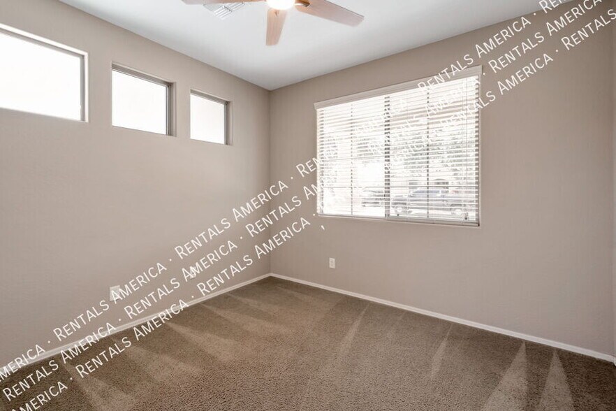 Building Photo - 21442 E Saddle Ct