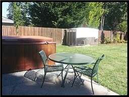 Building Photo - Stunning Remodeled 3 Bed / 1.75 Bath Priva...