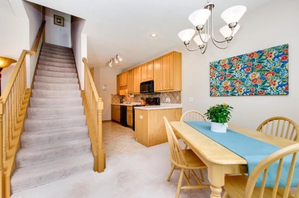 Building Photo - 14 Bridgewater Trl