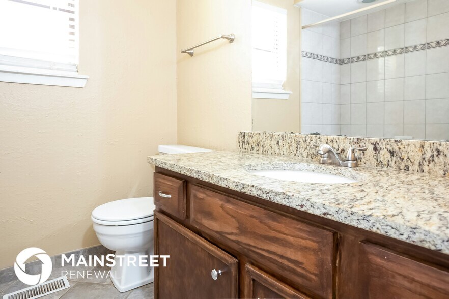 Building Photo - 10113 Southridge Terrace