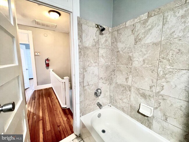 Building Photo - 3540 Warder St NW