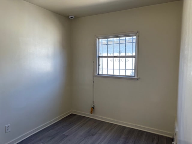 Building Photo - 1423 E 60th St