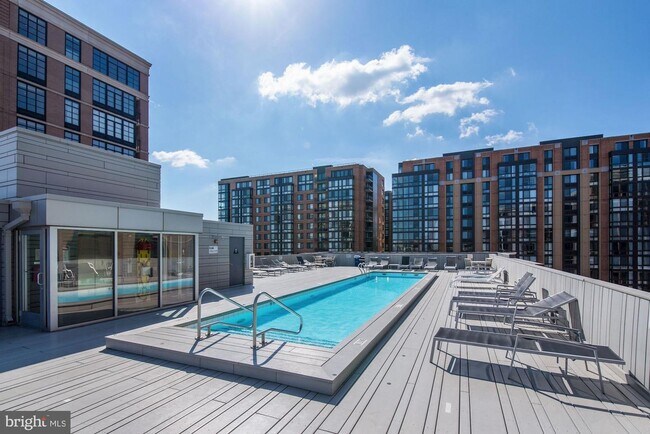 Building Photo - 437 New York Ave NW