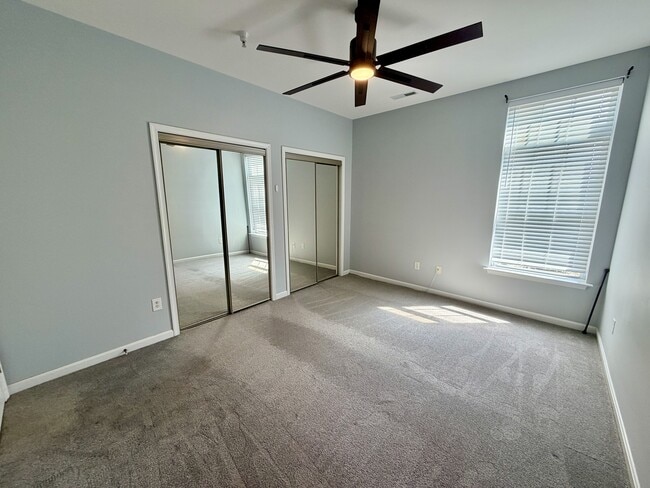 Building Photo - 2901 Heather Dr