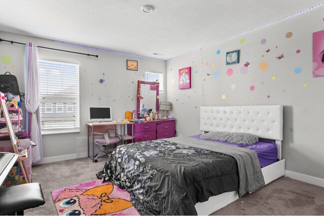 Building Photo - 7419 Hillway Dr