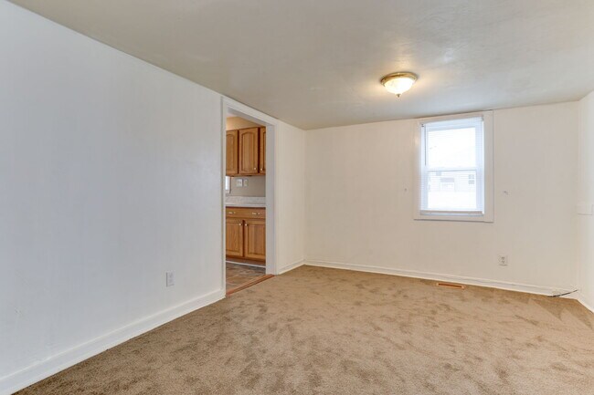 Building Photo - 1103 Fentress Rd