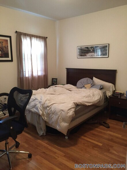 Building Photo - 23 Washburn St