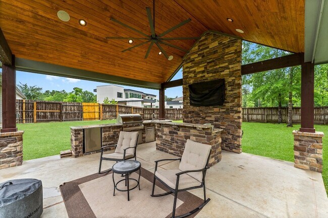 Building Photo - 5006 Newport Ct