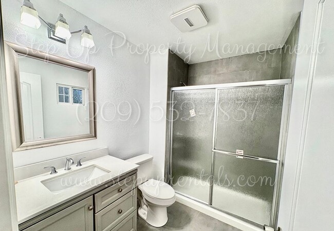 Building Photo - 11240 CA-49