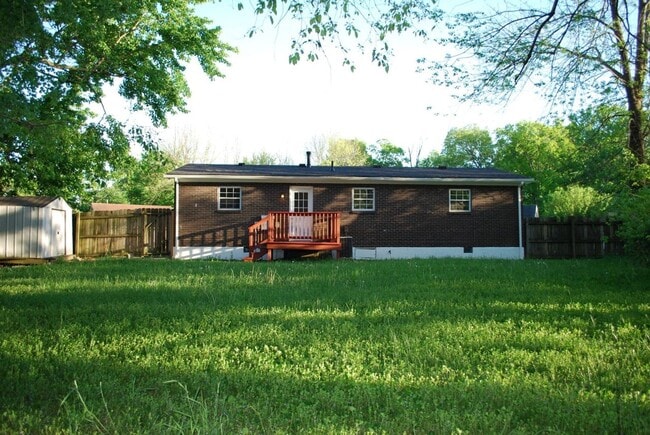 Building Photo - 6712 Stana Dr