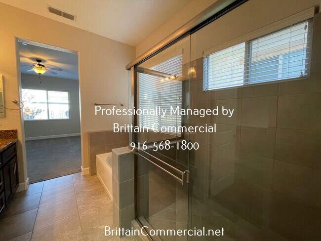 Building Photo - Now Leasing!! Gorgeous 3bd/2ba Single Story Home In Rocklin!