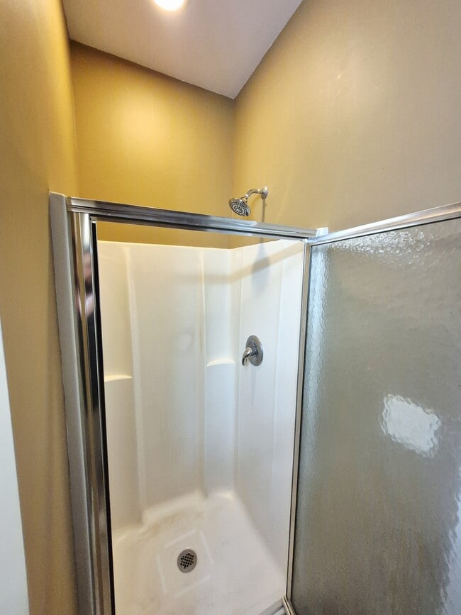 Building Photo - 1563 Providence Knoll Dr