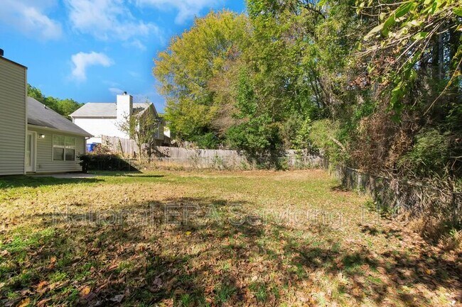 Building Photo - 123 Willow Springs Ln